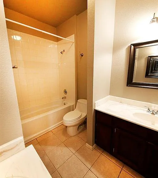 10132 Dyer St #8 — Photo 8