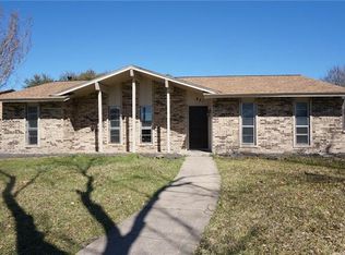 421 Colonial Dr, Garland, TX