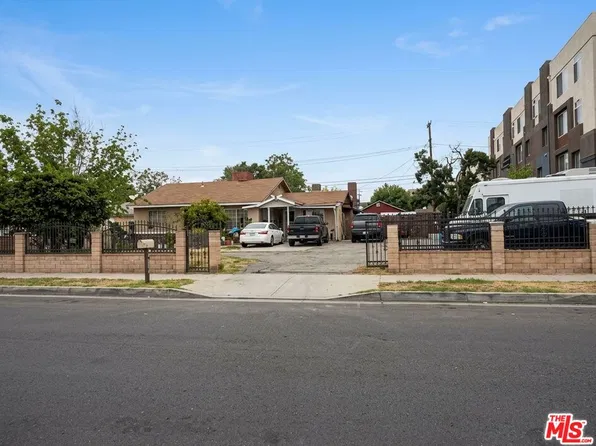 14633 Tupper St, Panorama City, CA 91402