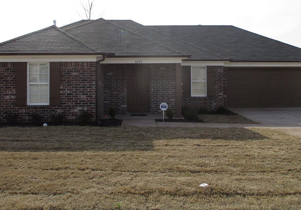 1st image of 5257 Blue Diamond St