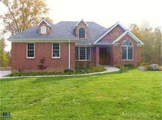 2857 S Hadley Rd, Ortonville, MI 48462