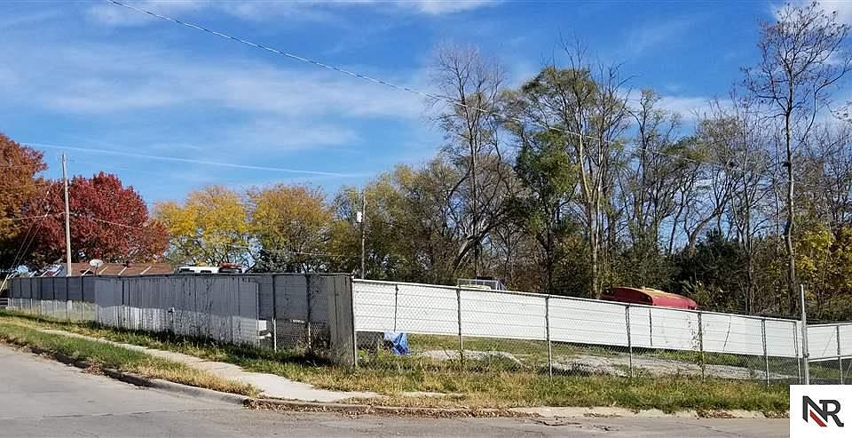 2nd image of 2230 Jefferson St
