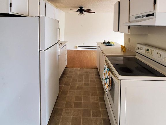 4th image of 308 Summit Ave N APT 20