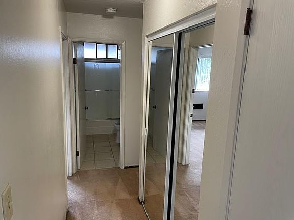 5th image of 655 N Delaware St Unit G