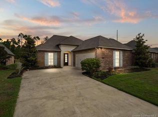 3746 Willow Wood Dr, Lake Charles, LA 70605