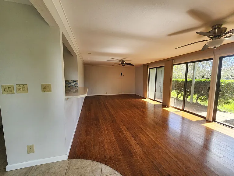 3057 Poipu Rd #B7 — Photo 2