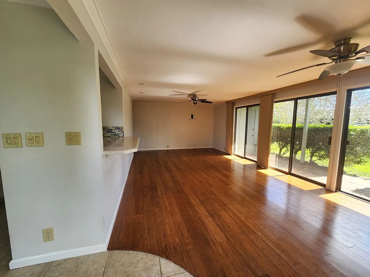 Building Photo - 3057 Poipu Rd #B7