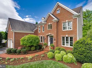 9519 Francis Young Ln, Vienna, VA 22182