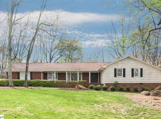 21 Jamestown Dr, Greenville, SC 29615