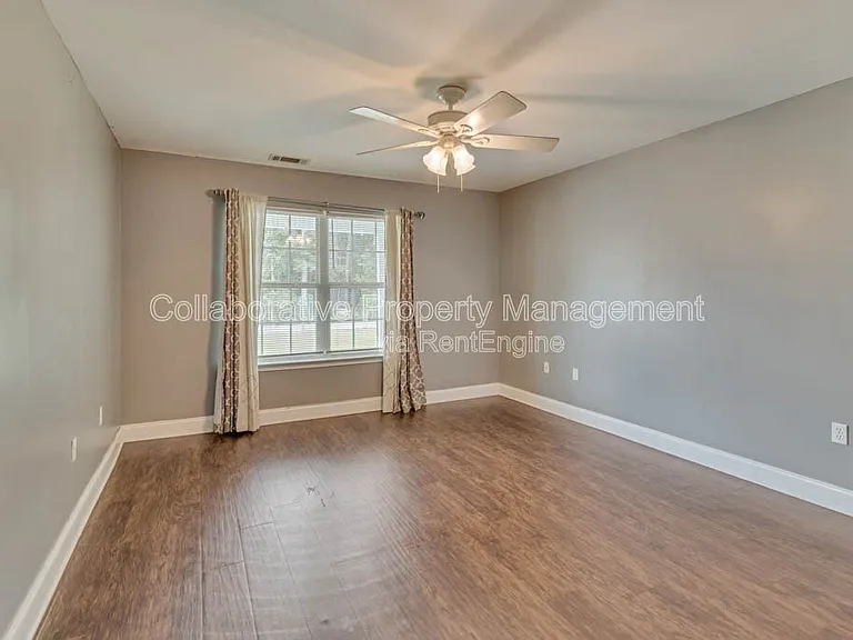 103 W Tietgen St — Photo 6