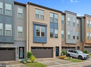 9881 Hopkins Loop, Manassas, VA 20110