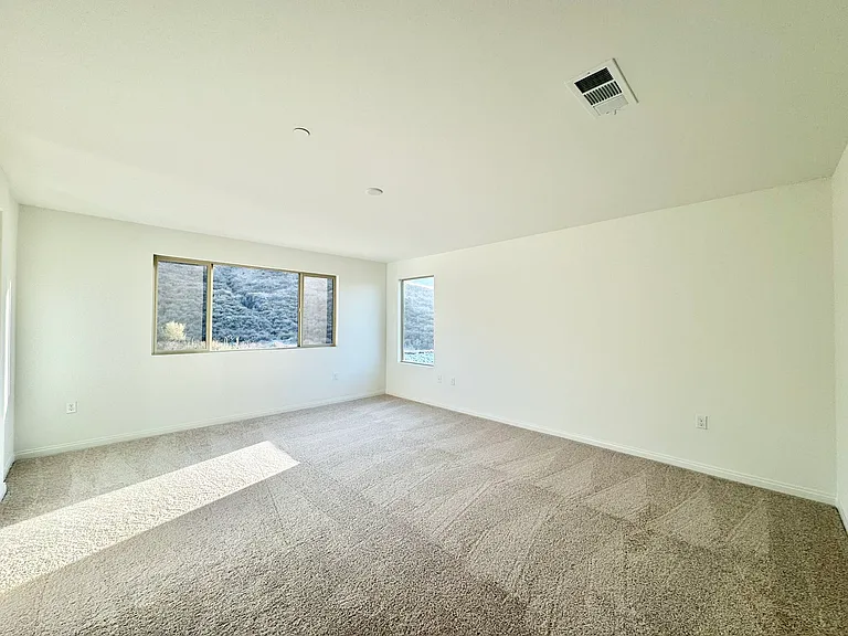 8477 Anthony St — Photo 17