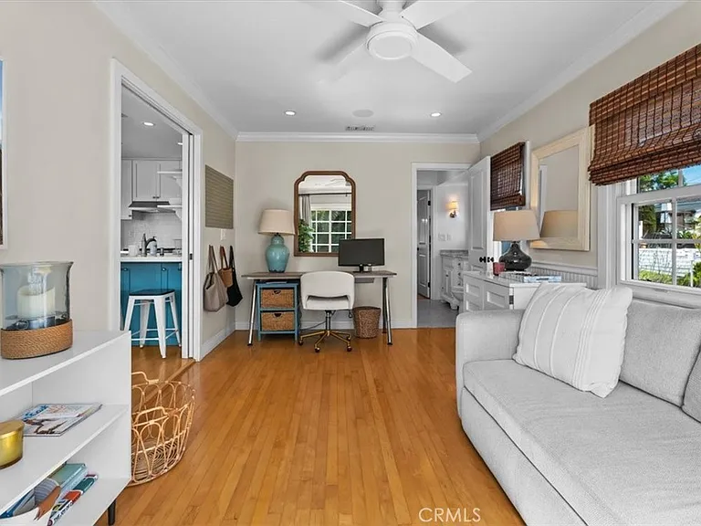 830 Sheldon St — Photo 11