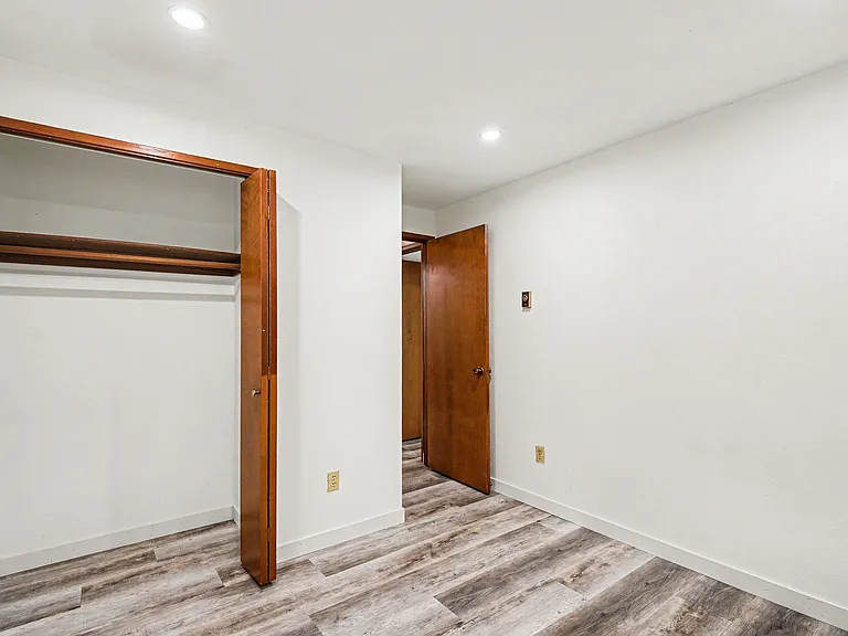7573 Old Redmond Rd #7 — Photo 11