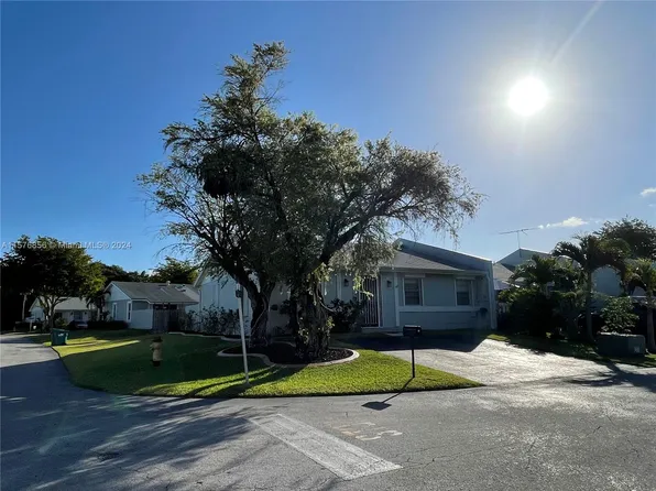 10375 SW 207th Ln, Cutler Bay, FL 33189