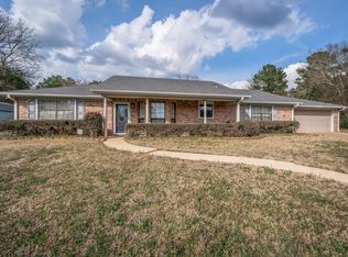 2808 W Gay Ave, Gladewater, TX 75647