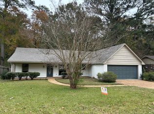 42 Sunline Dr, Brandon, MS 39042