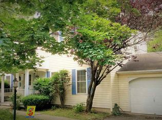 16 Winding Hills Dr, Wallkill, NY 12589