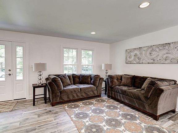 4th image of 8613 Pappas Way