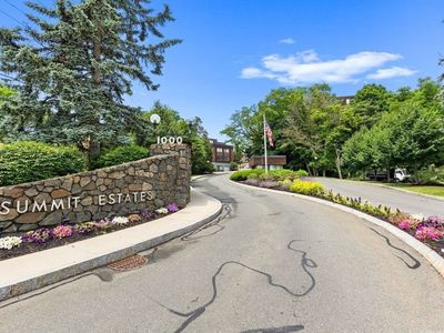 1008 Paradise Rd APT 2Q, Swampscott, MA, 01907