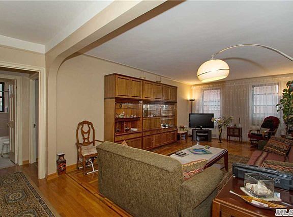 2nd image of 8380 118th St APT 4D