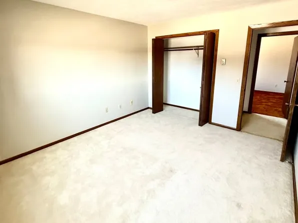 (undisclosed Address), Redwood Falls, MN 56283