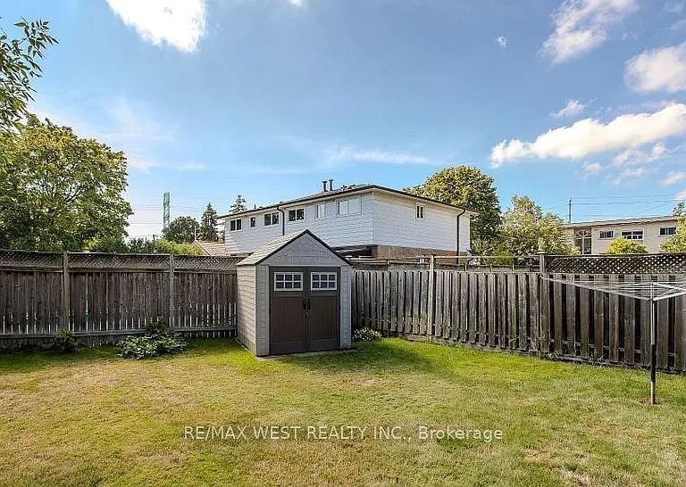 1254 Treeland St — Photo 20