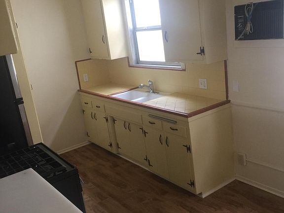 5th image of 5323 Hermitage Ave APT 5