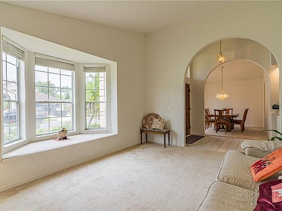 5th image of 806 River Boat Cir