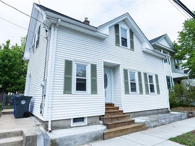 690 Academy Ave, Providence, RI, 02908