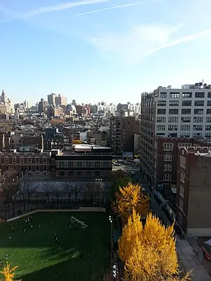 Rented by Mosh Realty | media 18