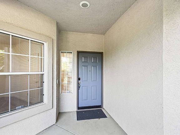 3rd image of 3622 Arroyo Ave