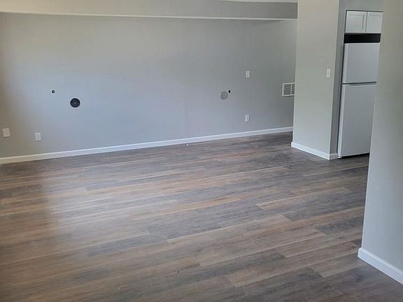 5th image of 1508 W Tiffany Dr #1A