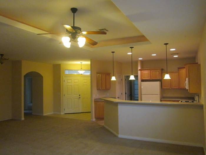 Kitchen, entry