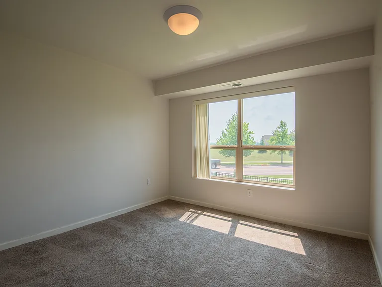 Rosa Place II — Photo 2
