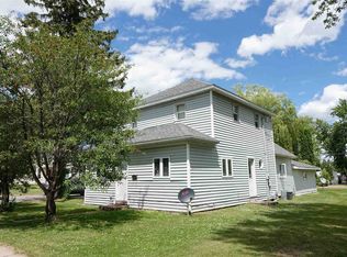 218 N 2nd St, Abbotsford, WI 54405