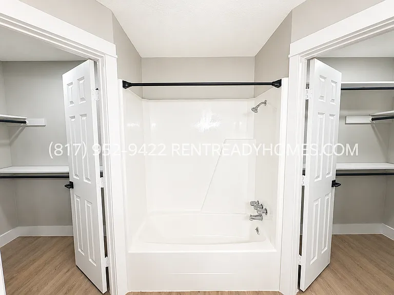 6906 Feather Creek Dr — Photo 19