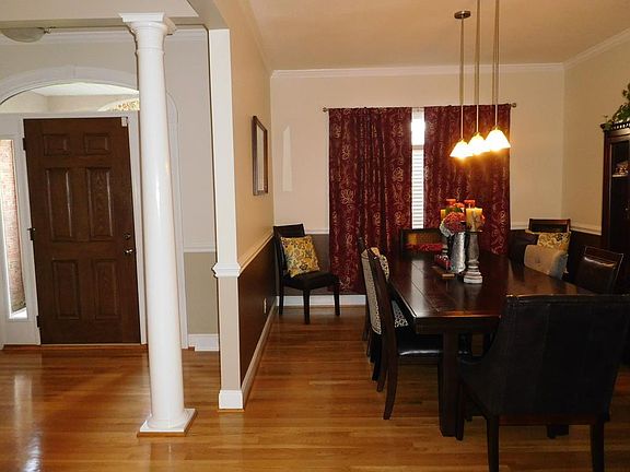 5th image of 200 Tyler Dr