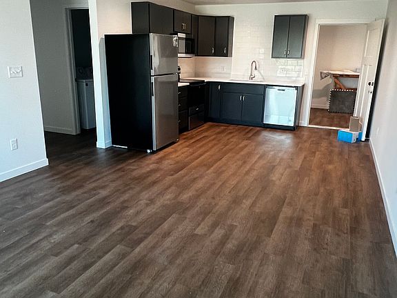 4th image of 1410 Holton Dr #134