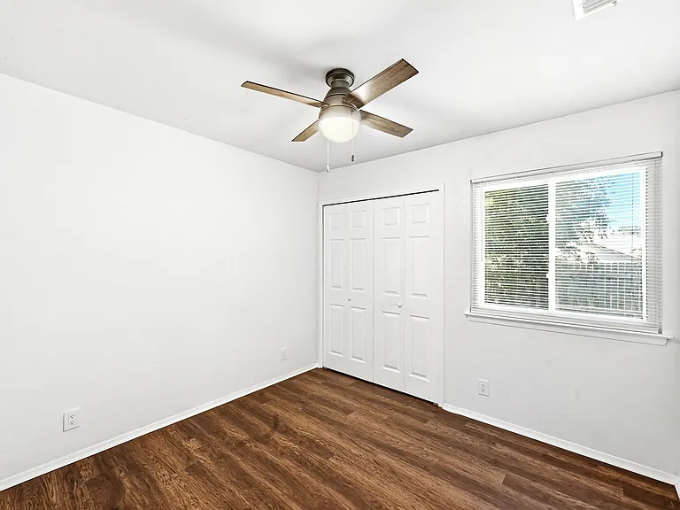 10604 Lanshire Dr #B — Photo 16