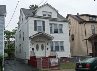 376-378 Leslie St, Newark, NJ 07112