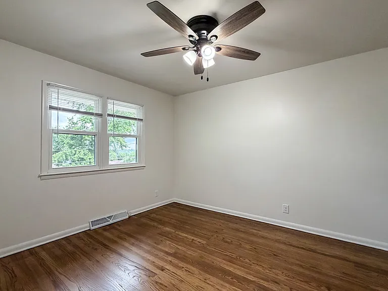 2402 S 41st St #2406 — Photo 15