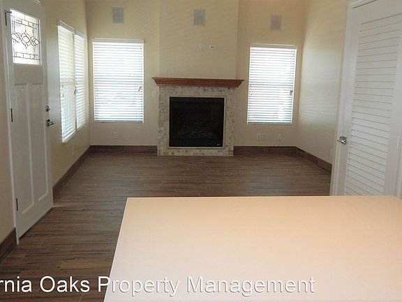 5th image of 258 Walnut Dr