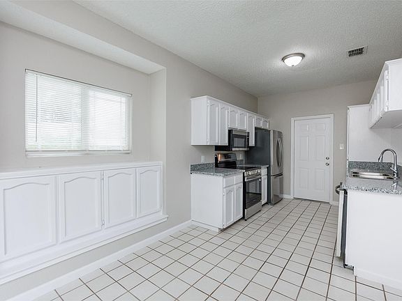 5th image of 11313 Red Creek Cir