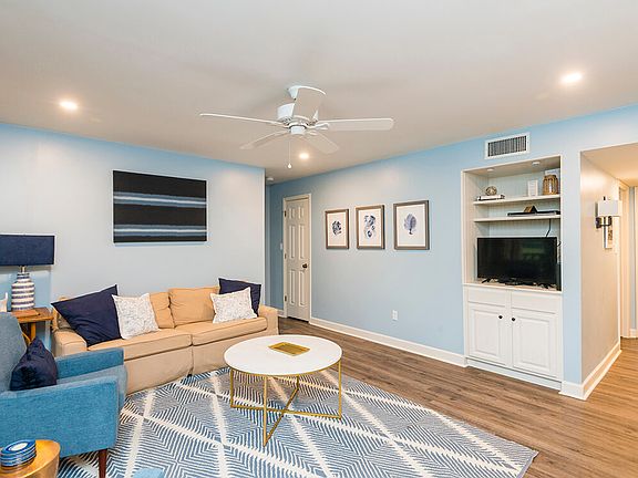 3rd image of 5509 Green Dolphin Way