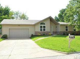 975 Windemere Ave, Saint Louis, MO 63131