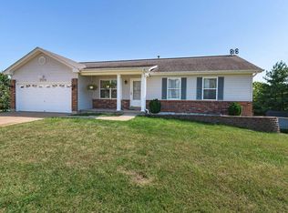 1524 Apple Hill Ct, Arnold, MO 63010