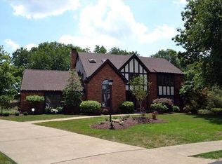 10200 Country Manor Ln, Wexford, PA 15090