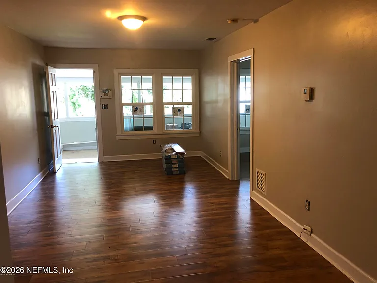 925 Phillips St #3 — Photo 4