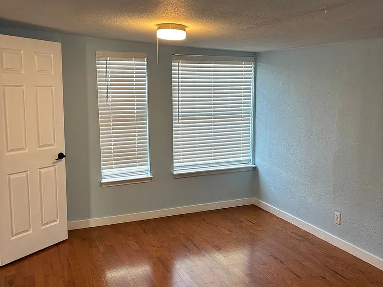 9939 Lillian Hwy — Photo 16